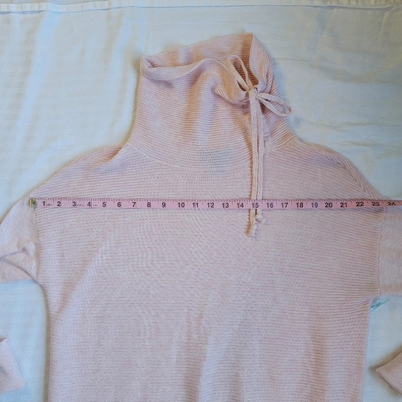 NWT Cynthia Rowley Active Pink Turtleneck Sweater Sweatshirt Ribbed Cowl Neck M - Picture 10 of 12